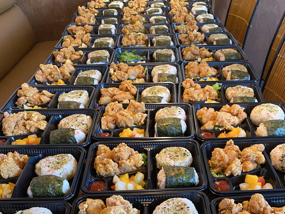 ご希望のご予算やお料理を伺い、デリバリーのプランをお作りいたします。