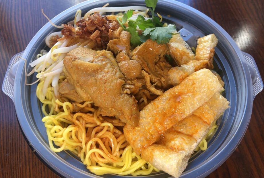 カレー麺弁当